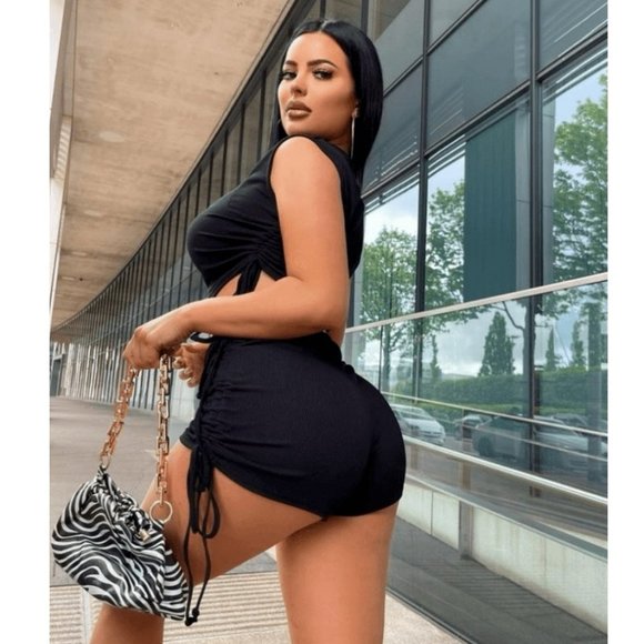 Black Sleeveless Ruched Crop Top and High Waist Shorts Two Piece Set - Picture 3 of 11